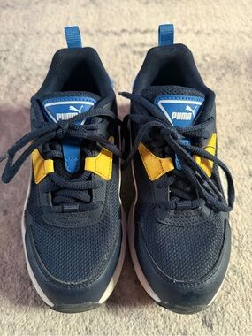 PUMA Kids Blue Yellow Sneakers Youth Size 1.5C Athletic Shoes